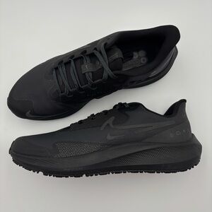 Men Nike Air Zoom Pegasus 39 Shield Low All Black Shoes size 12